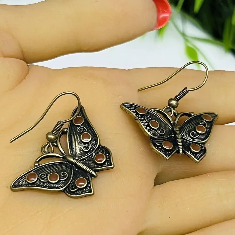Butterfly Antiqued Gold Tone Enamel Earrings Spring Summer Butterflies 4013